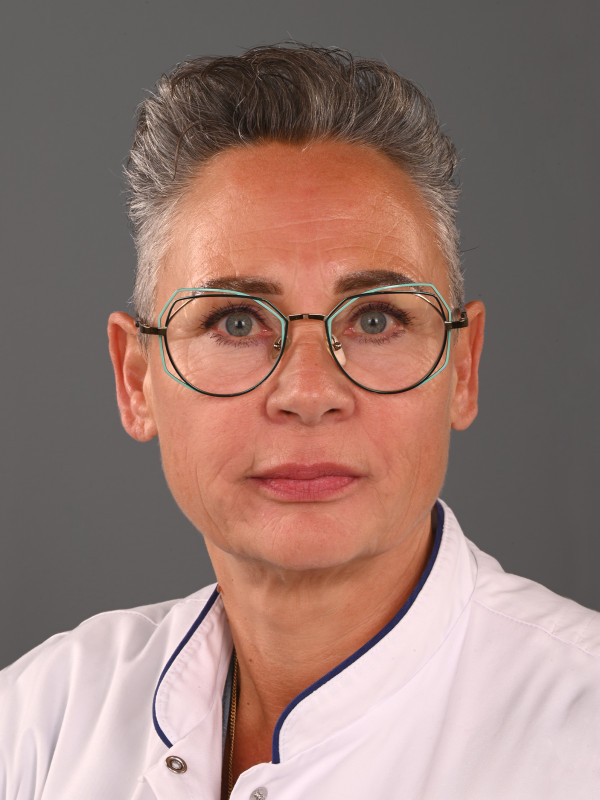 Nicole Schiffer